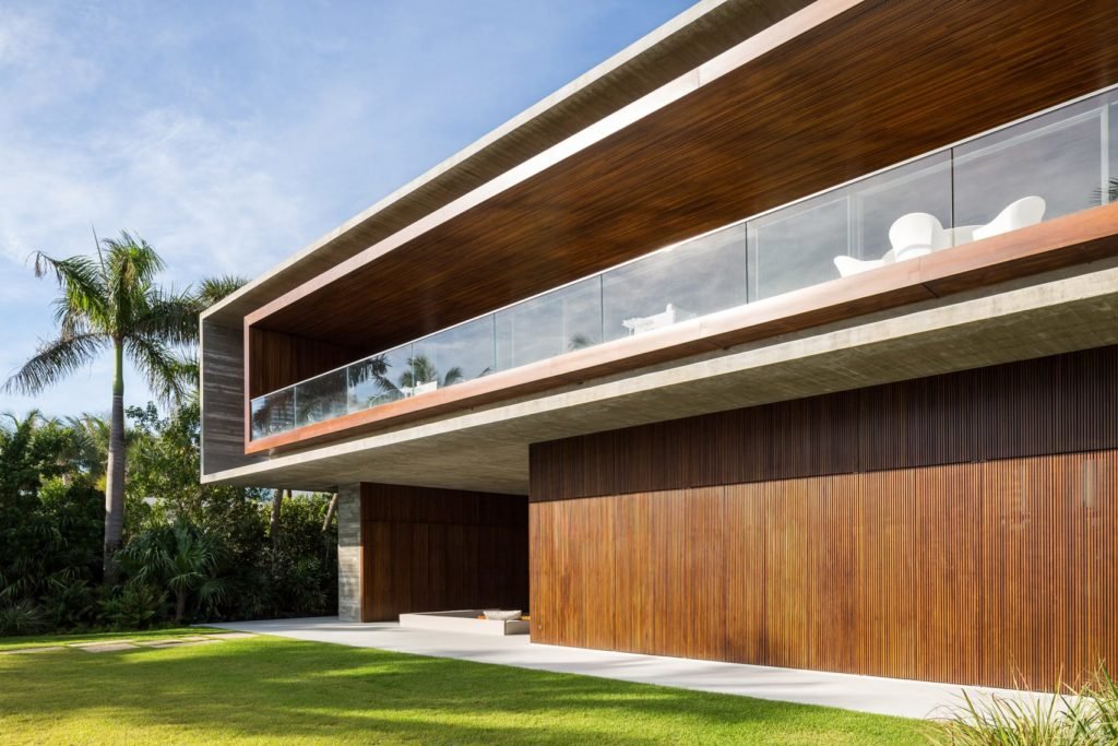 Luxury Properties in Miami Beach: Exclusive Residences & Homes